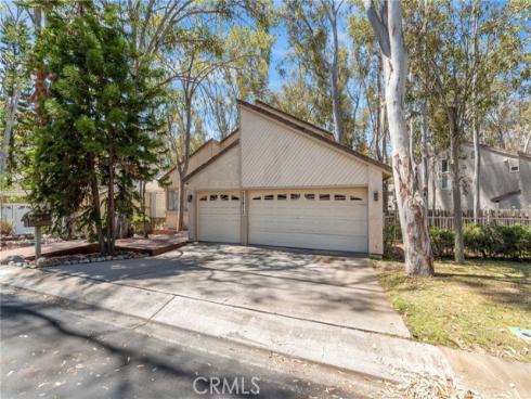 25012  Woodridge  , Lake Forest, CA
