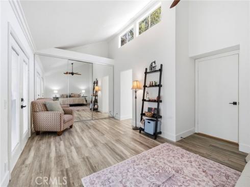 25012  Woodridge  , Lake Forest, CA