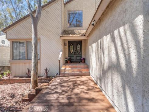 25012  Woodridge  , Lake Forest, CA