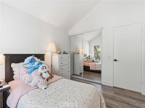 25012  Woodridge  , Lake Forest, CA