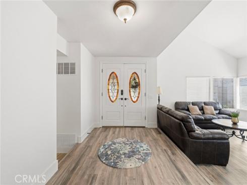 25012  Woodridge  , Lake Forest, CA