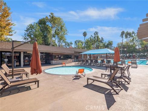 25012  Woodridge  , Lake Forest, CA