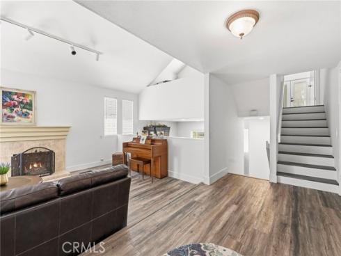 25012  Woodridge  , Lake Forest, CA