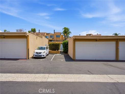 25671 Le Parc 33 , Lake Forest, CA