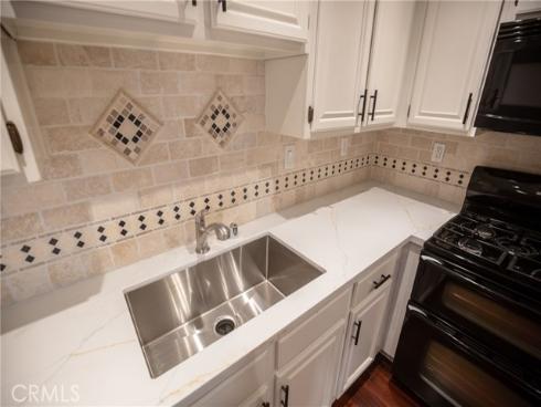 21224  Jasmines  , Lake Forest, CA