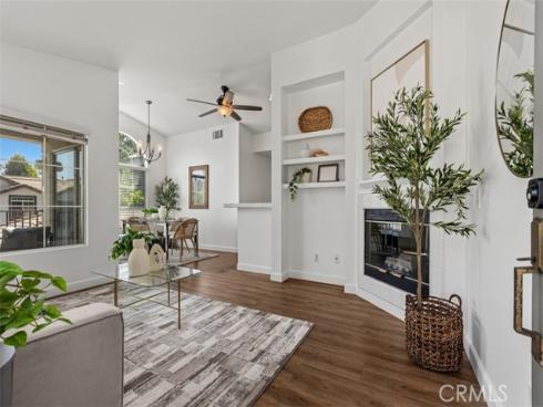 135 Chaumont , Lake Forest, CA