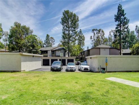 20702  El Toro  393  Road, Lake Forest, CA