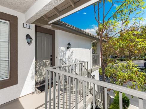 16 Chaumont Circle , Lake Forest, CA