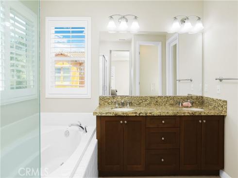 30 Wild Rose , Lake Forest, CA