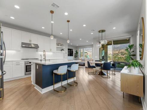 1832  Aliso Canyon Dr  , Lake Forest, CA