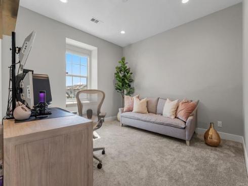 1832  Aliso Canyon Dr  , Lake Forest, CA