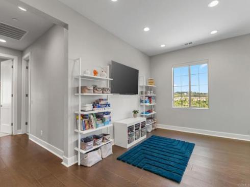 1832  Aliso Canyon Dr  , Lake Forest, CA