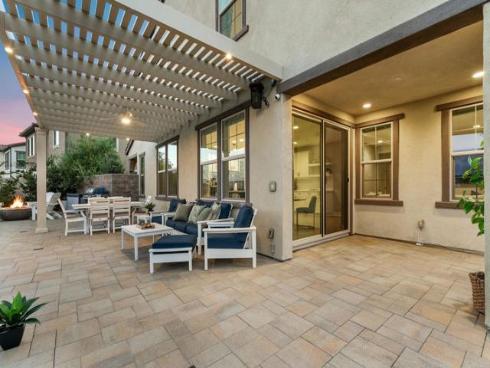 1832  Aliso Canyon Dr  , Lake Forest, CA