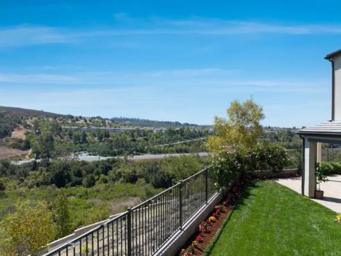 1832  Aliso Canyon Dr  , Lake Forest, CA