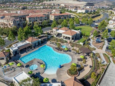 1832  Aliso Canyon Dr  , Lake Forest, CA