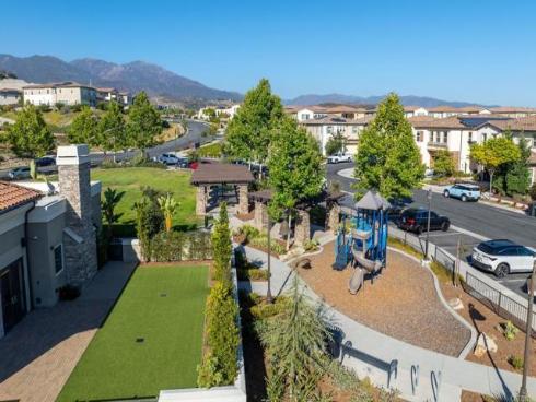 1832  Aliso Canyon Dr  , Lake Forest, CA
