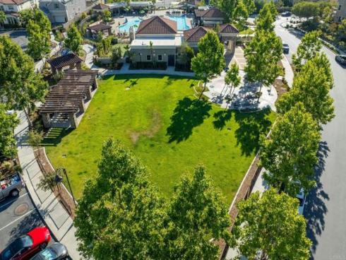 1832  Aliso Canyon Dr  , Lake Forest, CA