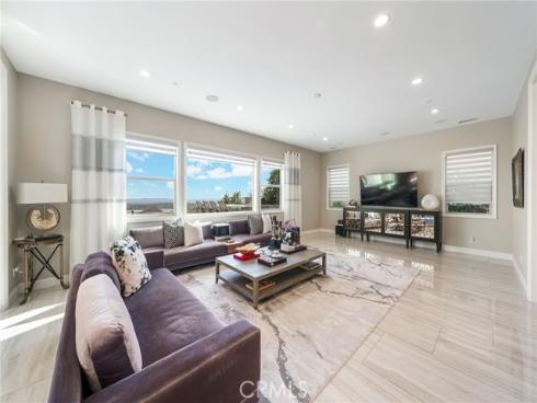 1132 Summit Oak , Lake Forest, CA