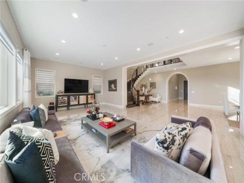 1132 Summit Oak , Lake Forest, CA