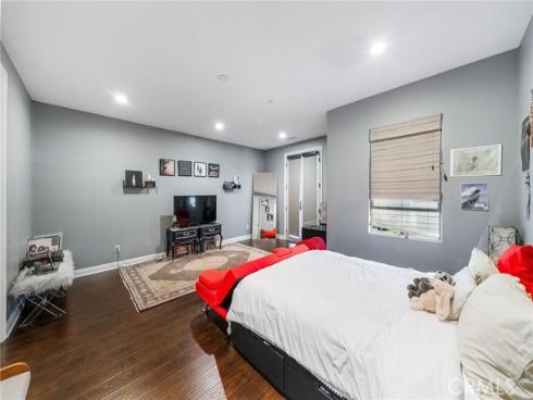 1132 Summit Oak , Lake Forest, CA