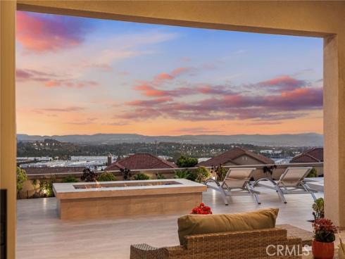 1132 Summit Oak , Lake Forest, CA