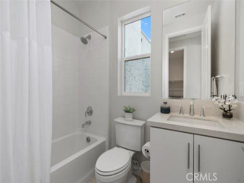111 Edna Parkway, Lake Forest, CA