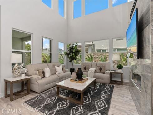 111 Edna Parkway, Lake Forest, CA
