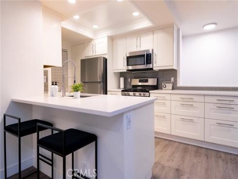 25173  Oak Canyon  4 , Lake Forest, CA