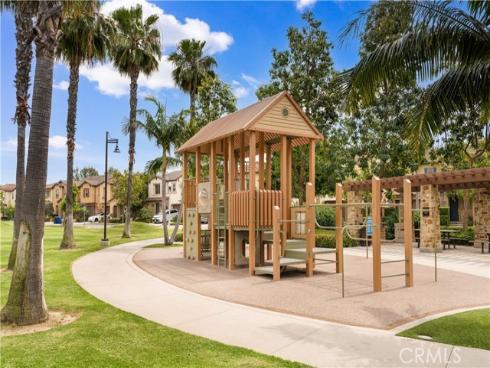 33  Manzanillo  , Lake Forest, CA