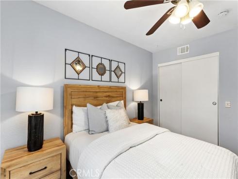 25701 View Pointe 8C , Lake Forest, CA