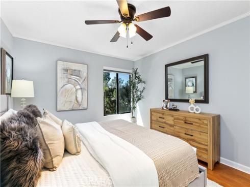 25701 View Pointe 8C , Lake Forest, CA