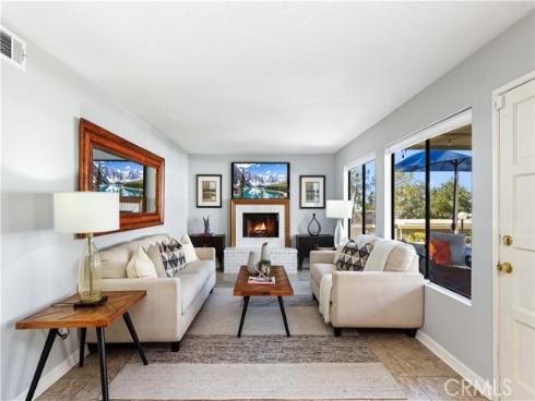 25701 View Pointe 8C , Lake Forest, CA