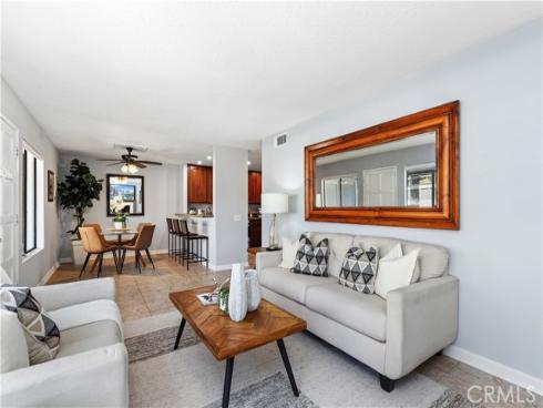 25701 View Pointe 8C , Lake Forest, CA