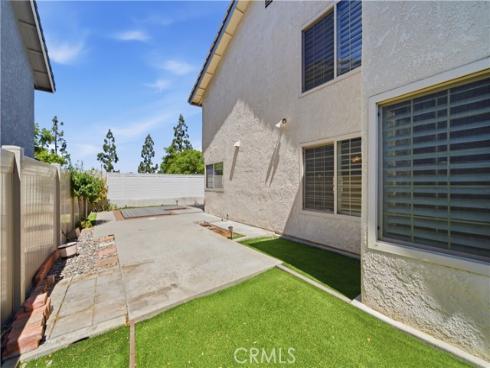 25211  Cinnamon  , Lake Forest, CA