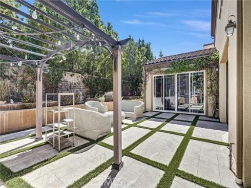 19  Dahlia  , Lake Forest, CA
