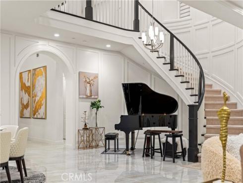 5512 Heritage Oak Drive, Lake Forest, CA