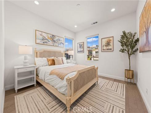 5512 Heritage Oak Drive, Lake Forest, CA