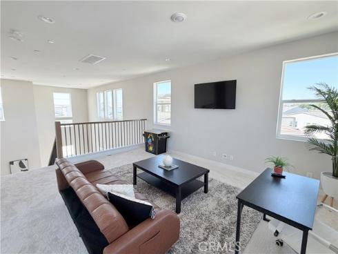 331 Newton , Lake Forest, CA