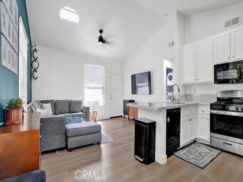 19431 Rue De Valore 12E , Lake Forest, CA