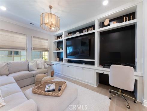 1809 Canyon Oaks Lane, Lake Forest, CA