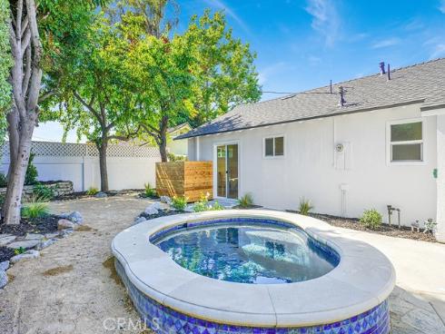 2702  Bostonian   Drive, Los Alamitos, CA