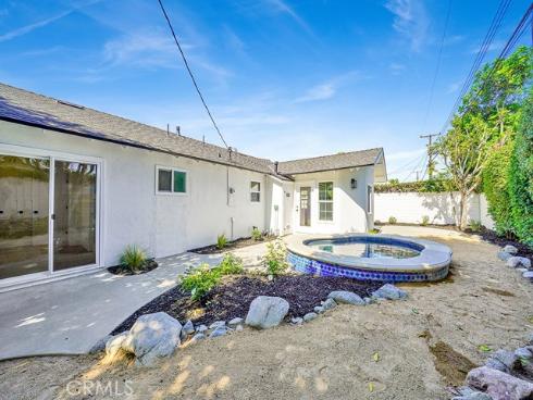 2702  Bostonian   Drive, Los Alamitos, CA