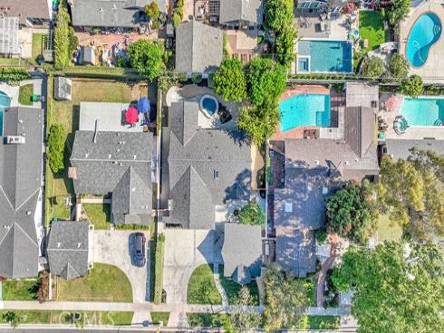 2702  Bostonian   Drive, Los Alamitos, CA