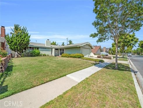 3131  Blume   Drive, Los Alamitos, CA