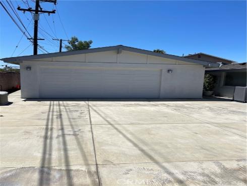 3432  Yellowtail   Drive, Los Alamitos, CA