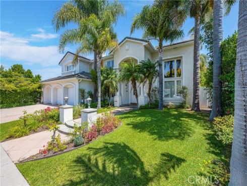 11376  Loch Lomond   Road, Los Alamitos, CA