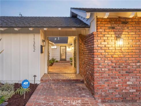 11352  Foster   Road, Los Alamitos, CA