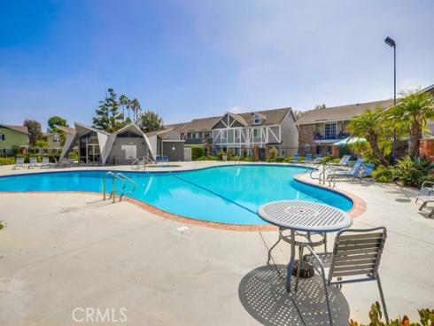 12100  Montecito  159  Road, Los Alamitos, CA