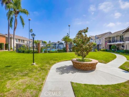 12100  Montecito  159  Road, Los Alamitos, CA