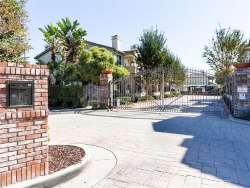 2908  Claremore   Lane, Los Alamitos, CA